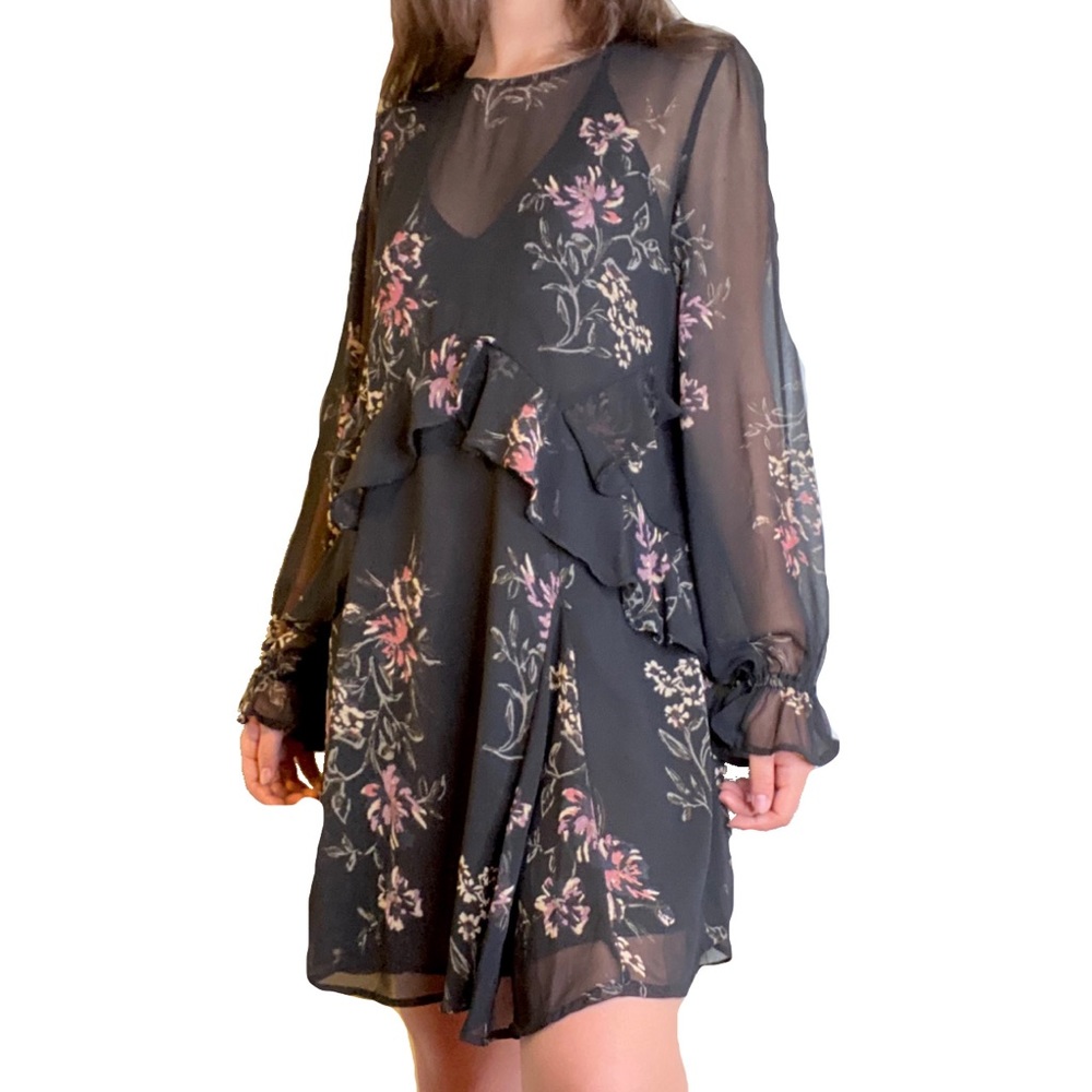 ASTR The Label Black Floral Long Sleeve Dress